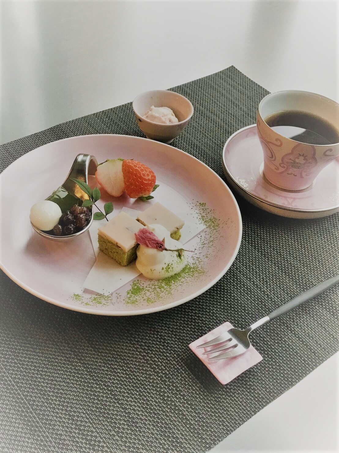 アリタポーセリンラボ有田旗艦店 – Arita Porcelain Lab Flagship Shop in ARITA